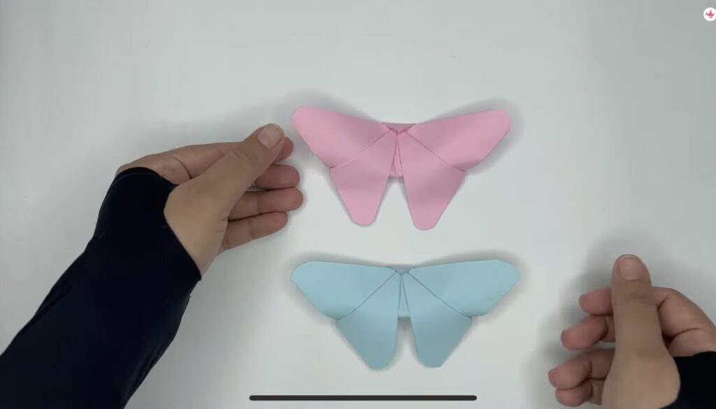 How To Make Paper Butterfly (Tutorial With Pictures) - fabbcraft