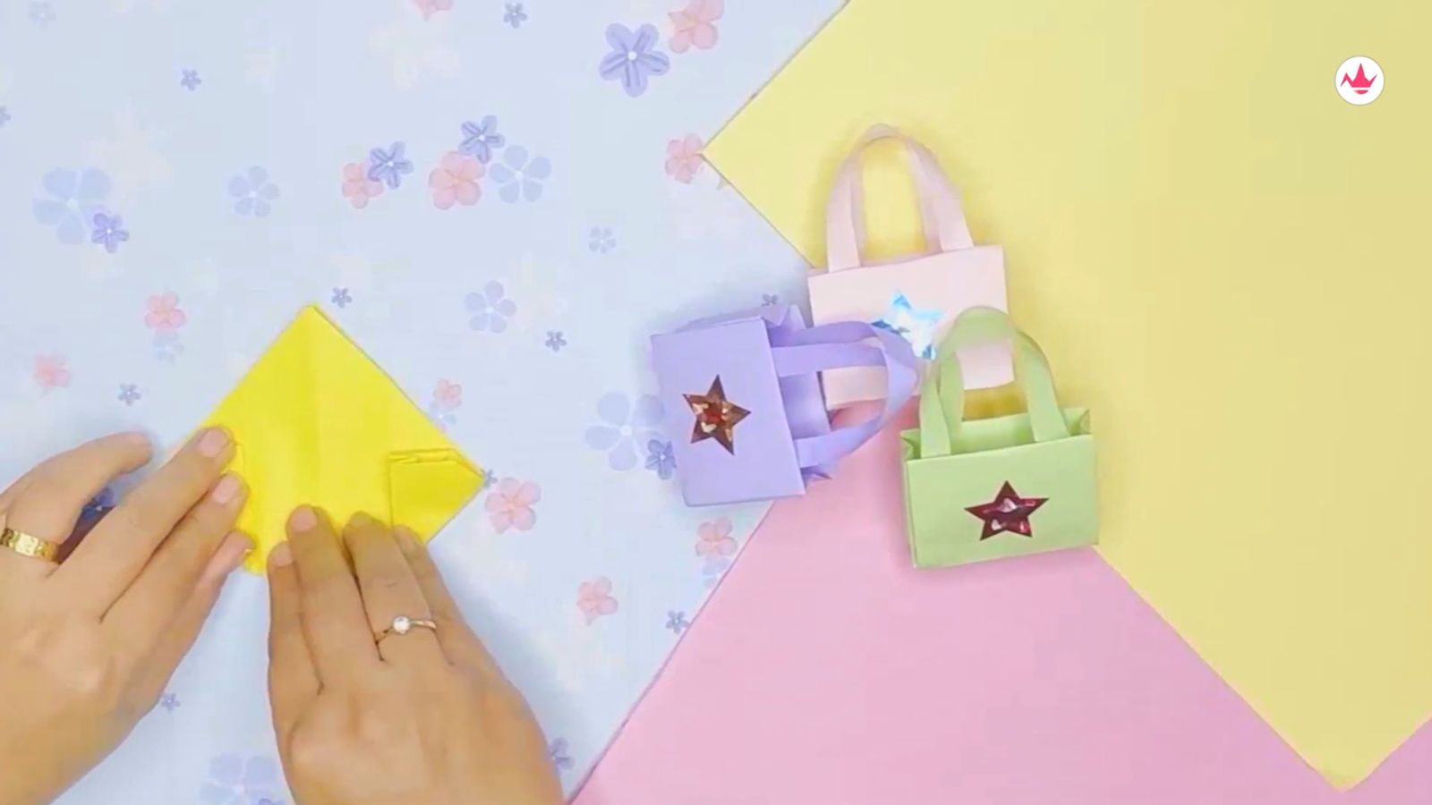 How To Make Paper Bag With Handles - Video Tutorial And Pictures ...