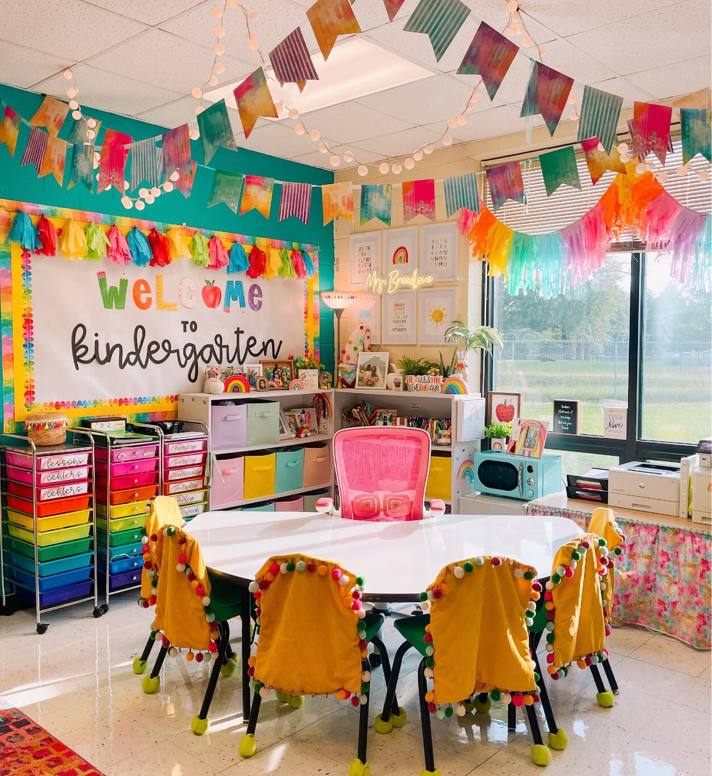 15 Classroom Door Decoration Ideas - fabbcraft